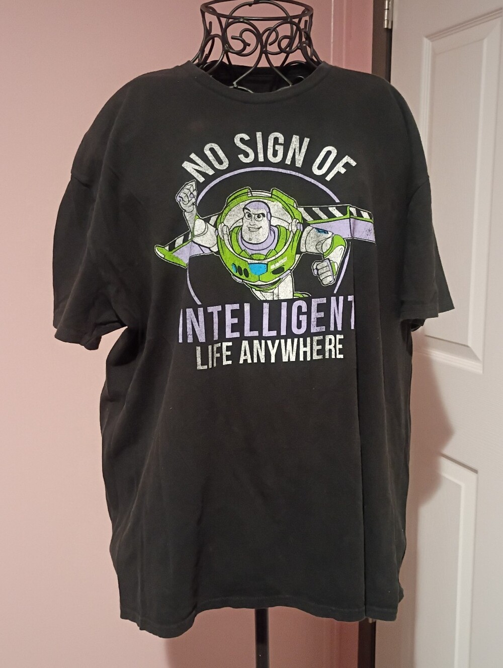 🌻🆓 Black Buzz Lightyear Graphic Tee